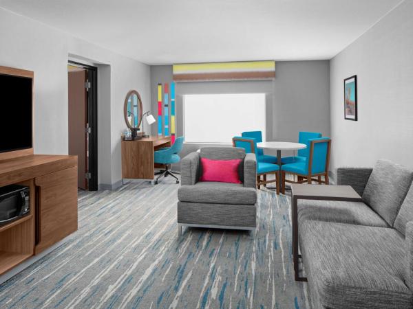 Hampton Inn Phoenix - Biltmore : photo 1 de la chambre suite lit king-size