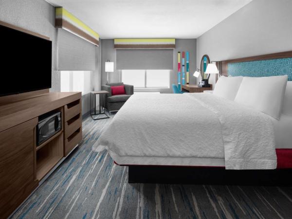 Hampton Inn Phoenix - Biltmore : photo 1 de la chambre chambre lit king-size