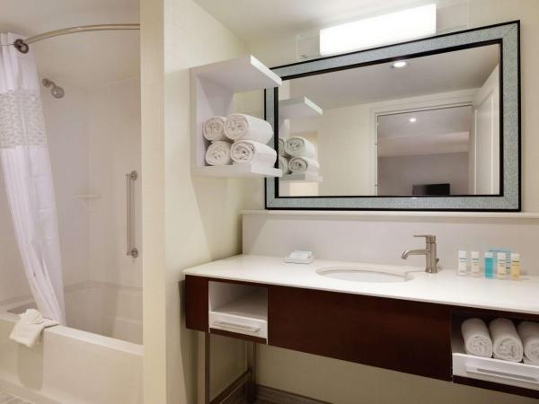 Hampton Inn & Suites Nashville-Downtown : photo 1 de la chambre studio queen avec 2 lits queen-size - non-fumeurs