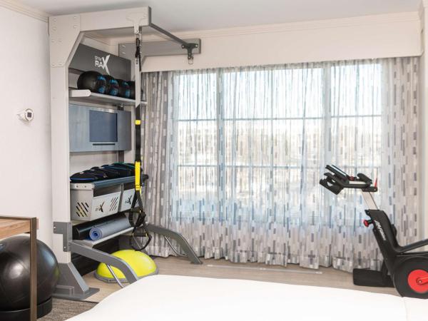Hilton Columbus/Polaris : photo 3 de la chambre chambre lit king-size sport