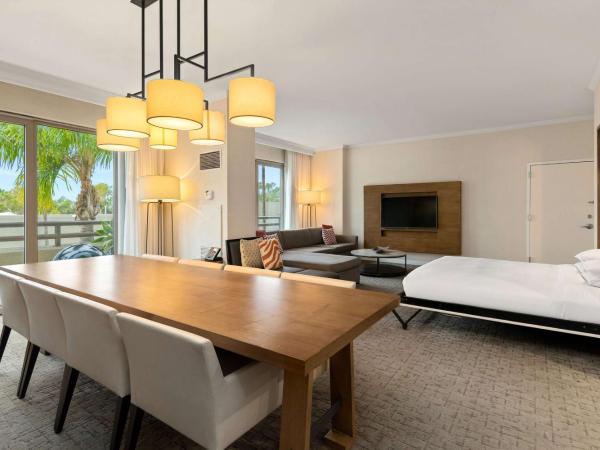 DoubleTree by Hilton San Diego-Mission Valley : photo 1 de la chambre suite studio lit king-size