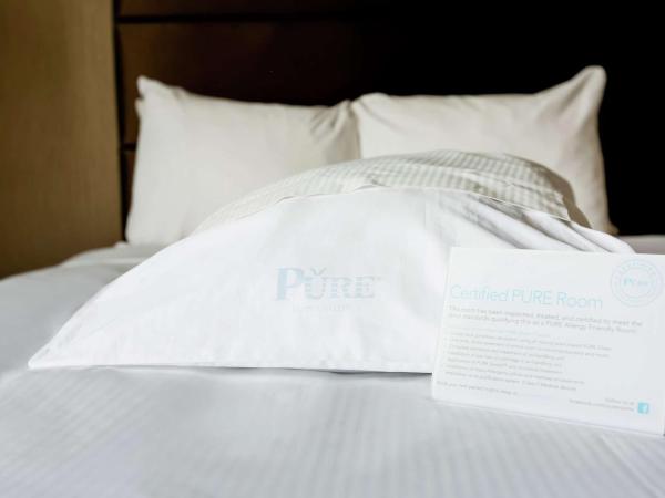 Hilton Salt Lake City Center : photo 1 de la chambre chambre lit king-size - adaptée aux personnes souffrant d'allergies