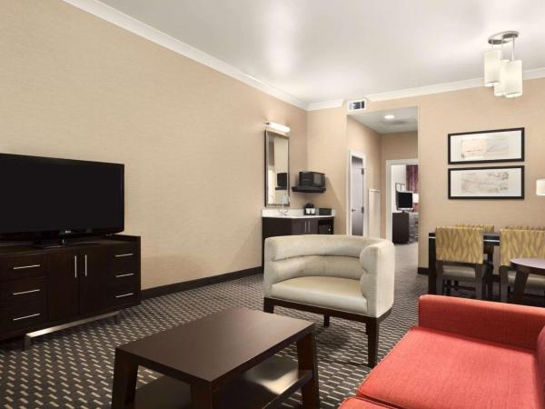 Embassy Suites Saint Louis - Downtown : photo 6 de la chambre suite 1 chambre lit king-size - non-fumeurs