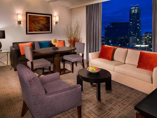 Hilton Austin : photo 4 de la chambre suite 1 chambre lit king-size