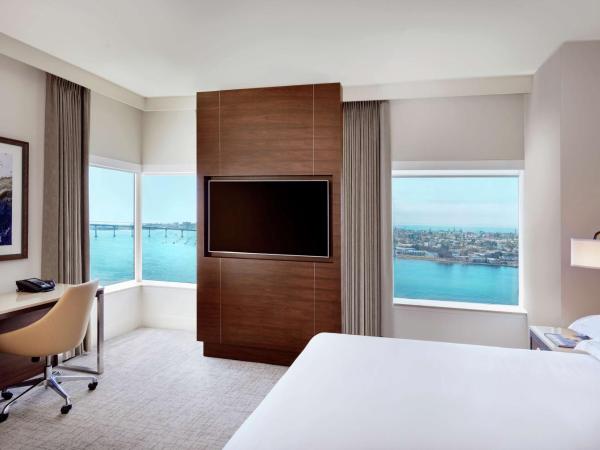 Hilton San Diego Bayfront : photo 2 de la chambre chambre d'angle premium lit king-size 