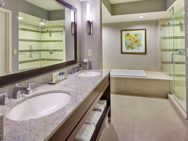 DoubleTree by Hilton Washington DC - Crystal City : photo 8 de la chambre suite présidentielle