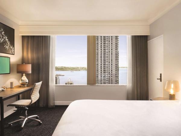 Hilton Motif Seattle : photo 3 de la chambre chambre king avec vue sur les toits de la ville
