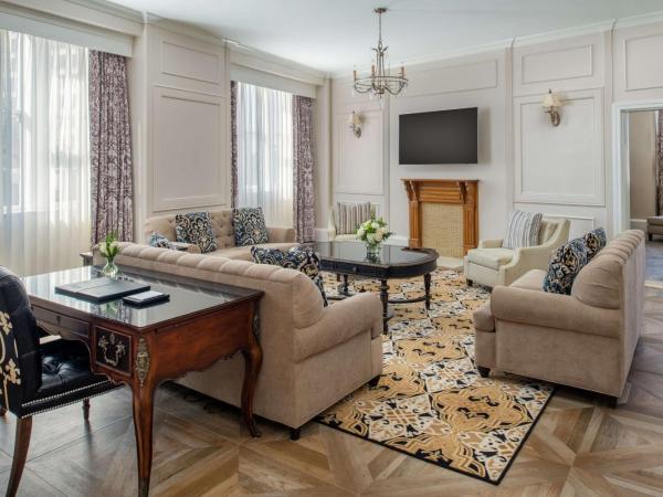 The Roosevelt Hotel New Orleans - Waldorf Astoria Hotels & Resorts : photo 4 de la chambre suite lit king-size présidentielle 1 chambre