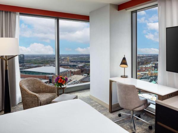 Hilton Columbus Downtown : photo 2 de la chambre chambre d'angle lit king-size