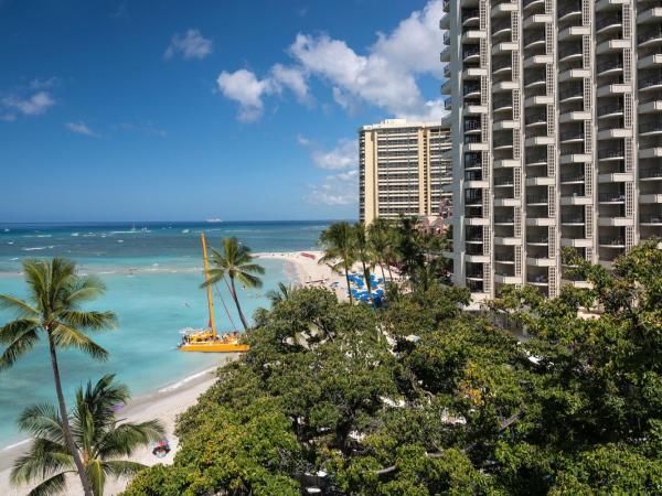Moana Surfrider, A Westin Resort & Spa, Waikiki Beach : photo 3 de la chambre chambre lit king-size banyan historique - vue sur océan