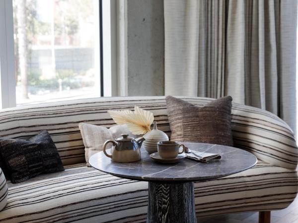 Santa Monica Proper Hotel, a Member of Design Hotels : photo 7 de la chambre chambre lit king-size deluxe avec balcon