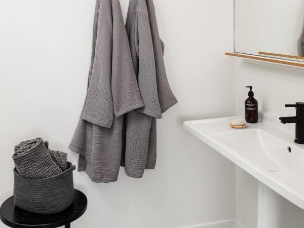 Hotel June West LA, a Member of Design Hotels : photo 2 de la chambre grande chambre avec 2 lits queen-size