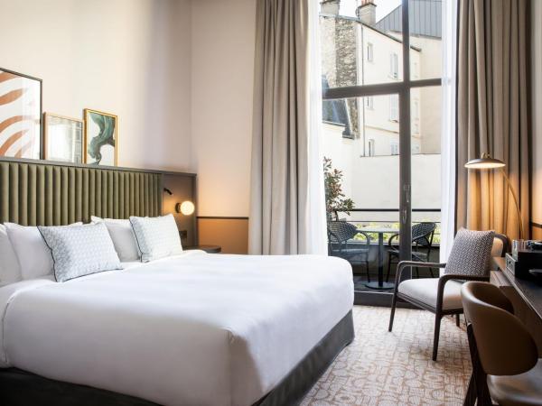 Le Parchamp, a Tribute Portfolio Hotel, Paris Boulogne : photo 8 de la chambre chambre lit king-size deluxe - vue sur cour