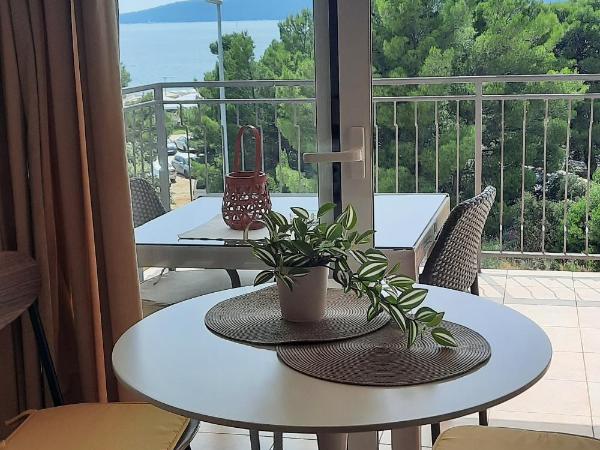 Apartments and rooms by the sea Brodarica, Sibenik - 21536 : photo 7 de la chambre studio avec balcon et vue sur la mer