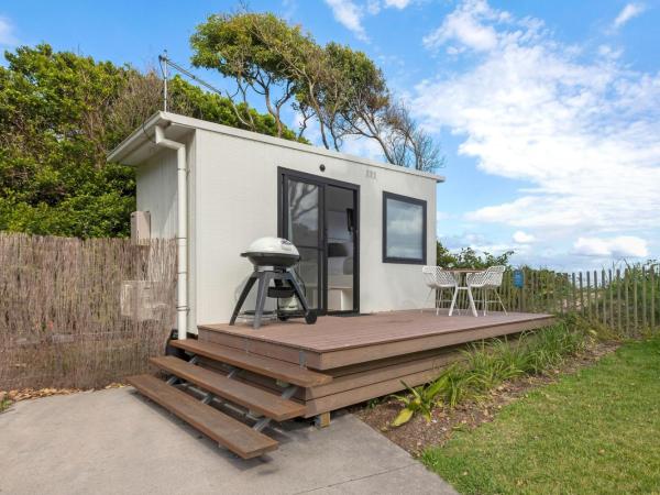 Reflections Byron Bay - Holiday Park : photo 1 de la chambre premium tiny home - sleeps 2 - ocean view