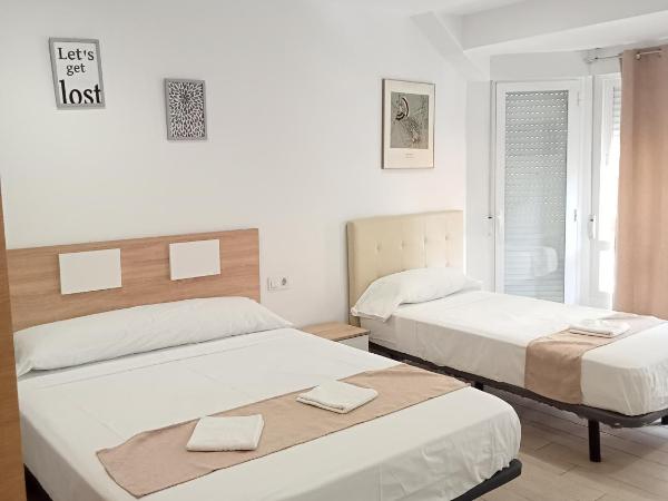 Pensión Portugal : photo 3 de la chambre chambre quadruple avec salle de bains privative séparée
