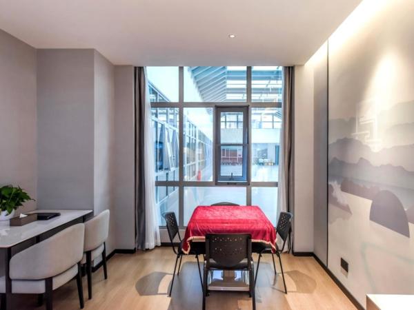 GreenTree Eastern Hotel Chongqing High-Speed North Railway Station North Square : photo 3 de la chambre superior room with mahjong