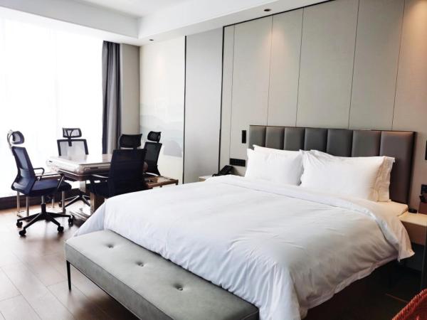 GreenTree Eastern Hotel Chongqing Jiefangbei International Airport Lushan Subway Station : photo 1 de la chambre superior room with mahjong