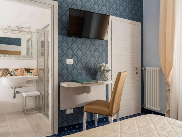 Albergo Rossini 1936 - Small & Charming : photo 2 de la chambre chambre double standard