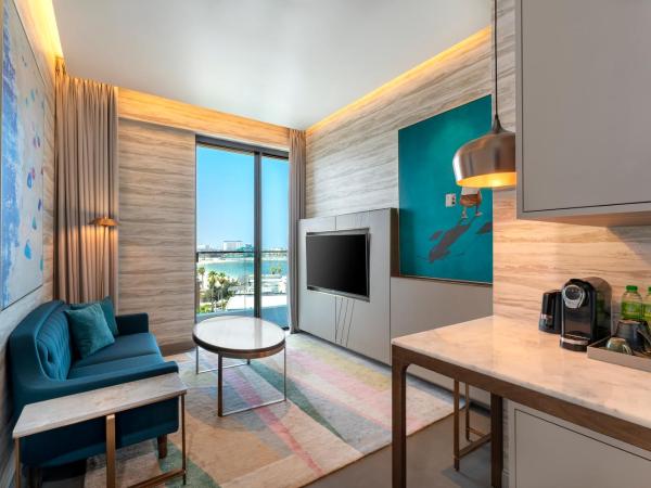 Hyatt Centric Jumeirah Dubai : photo 6 de la chambre suite exécutive