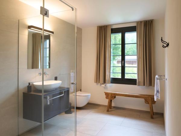 Eiger View Alpine Lodge : photo 8 de la chambre chambre double deluxe avec balcon - vue sur eiger