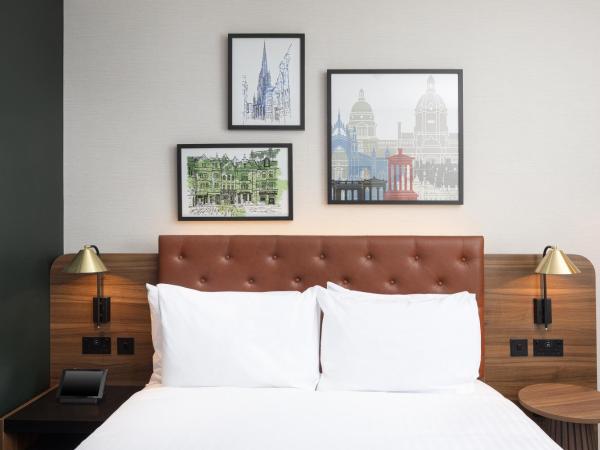 Four Points by Sheraton Edinburgh : photo 5 de la chambre chambre familiale