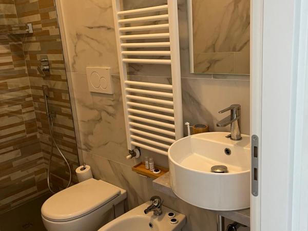 Albachiara Suite Rooms : photo 8 de la chambre chambre double supérieure - vue sur ville