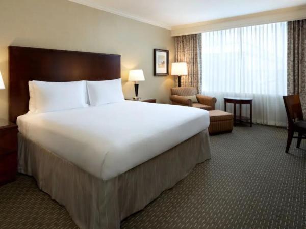 Hyatt Regency Houston West : photo 4 de la chambre chambre de luxe - 1 lit king-size