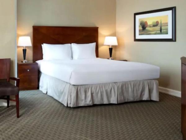 Hyatt Regency Houston West : photo 4 de la chambre suite junior lit king-size