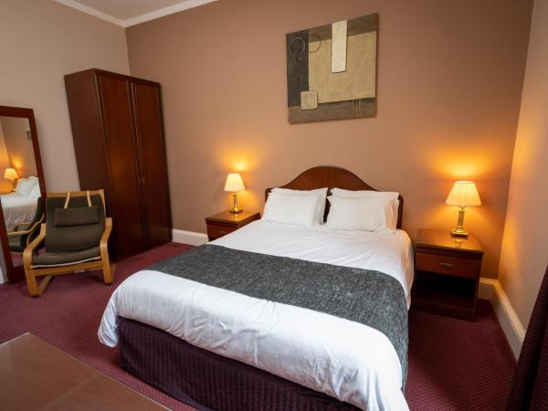 Hampton Hotel by Greene King Inns : photo 1 de la chambre chambre double
