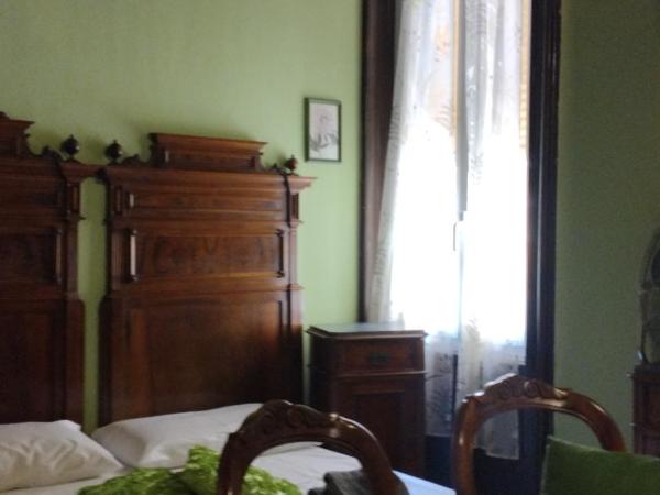 B&B Amarantha Gothica Genoa : photo 5 de la chambre chambre quadruple
