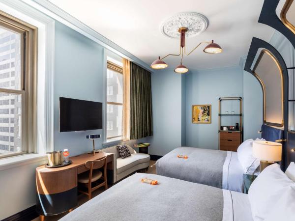 Canopy By Hilton Philadelphia Center City : photo 5 de la chambre chambre premium avec 2 lits queen-size - vue sur ville