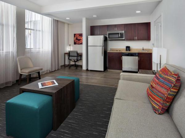 Homewood Suites by Hilton Nashville Downtown : photo 2 de la chambre suite 1 chambre avec 2 lits queen-size - non-fumeurs