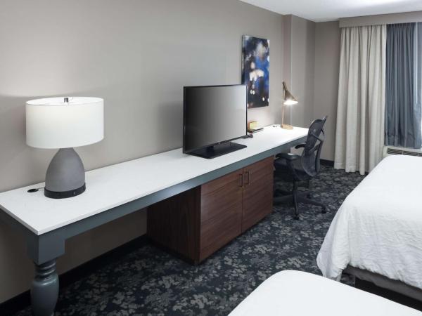 Hilton Garden Inn Nashville Vanderbilt : photo 1 de la chambre chambre avec 2 grands lits queen-size