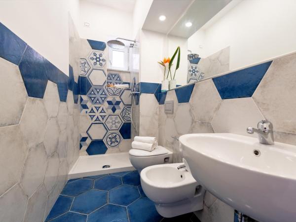 Hotel Villa Sirena : photo 6 de la chambre chambre double ou lits jumeaux - vue sur mer