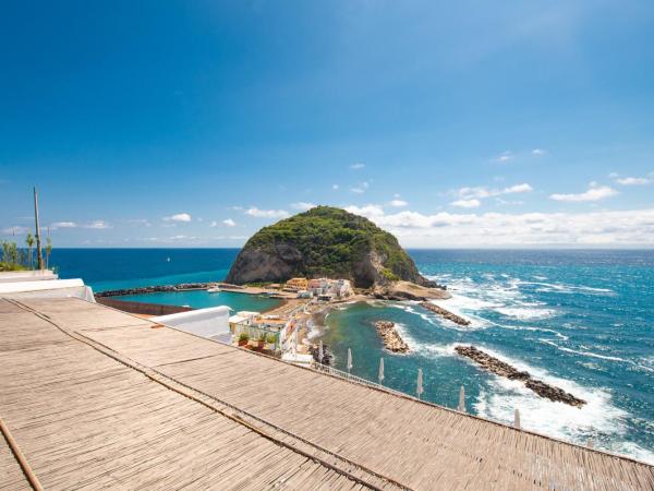 Hotel Villa Sirena : photo 10 de la chambre chambre double ou lits jumeaux - vue sur mer