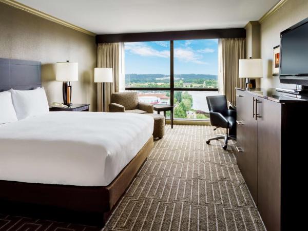 Hilton Charlotte University Place : photo 1 de la chambre chambre lit king-size deluxe