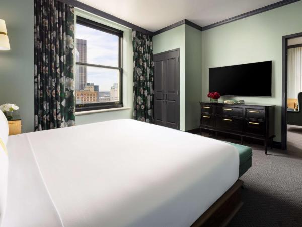 The Candler Hotel Atlanta, Curio Collection by Hilton : photo 1 de la chambre suite 1 chambre lit king-size – vue sur ville 