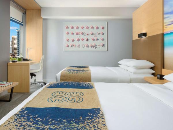 The Gates Hotel South Beach - a Doubletree by Hilton : photo 3 de la chambre chambre standard avec 2 lits queen-size