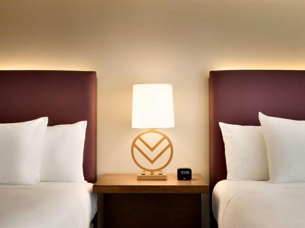 Embassy Suites by Hilton Phoenix Downtown North : photo 2 de la chambre suite 2 chambres lit queen-size avec 2 lits queen-size