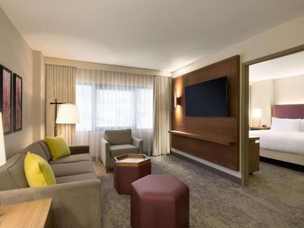 Embassy Suites by Hilton Phoenix Downtown North : photo 1 de la chambre suite lit king-size – non-fumeurs