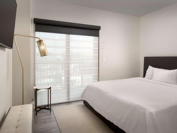 Home2 Suites By Hilton Nashville Downtown Convention Center : photo 2 de la chambre suite 2 chambres avec lit king-size
