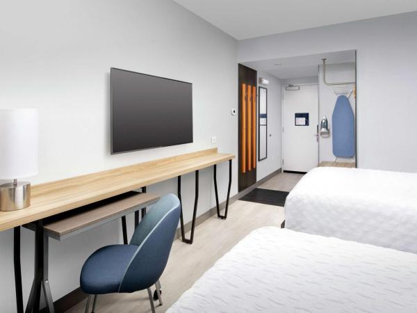 Tru By Hilton Louisville East Ky : photo 1 de la chambre chambre avec 2 grands lits queen-size 
