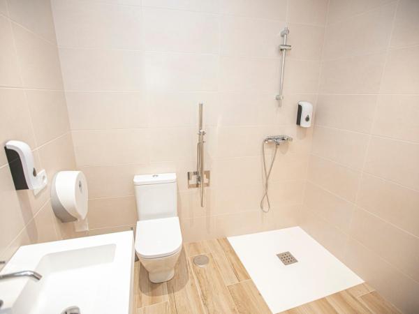 Albergue A Fabrica : photo 3 de la chambre lit superposé dans dortoir mixte