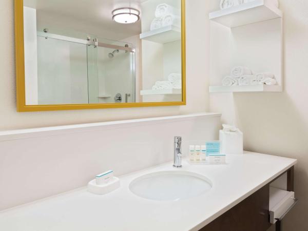 Hampton Inn & Suites Atlanta Buckhead Place : photo 3 de la chambre suite studio lit king-size - non-fumeurs