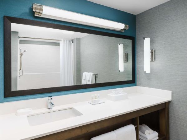 Homewood Suites by Hilton Myrtle Beach Oceanfront : photo 5 de la chambre suite 1 chambre lit king-size - non-fumeurs