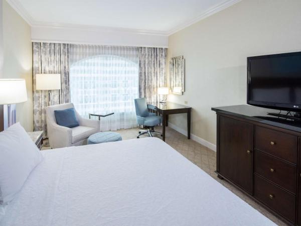 Hampton Inn & Suites South Park at Phillips Place : photo 3 de la chambre deluxe king room with whirpool - non-smoking