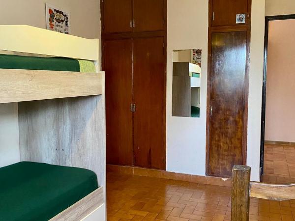 Open House Hostel : photo 2 de la chambre chambre triple basique avec salle de bains commune