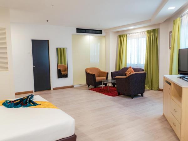 Hotel Sentral Riverview Melaka : photo 3 de la chambre suite exécutive avec baignoire