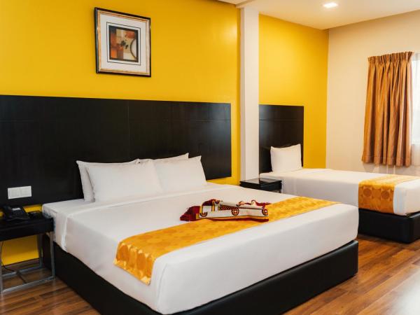 Hotel Sentral Riverview Melaka : photo 1 de la chambre chambre familiale